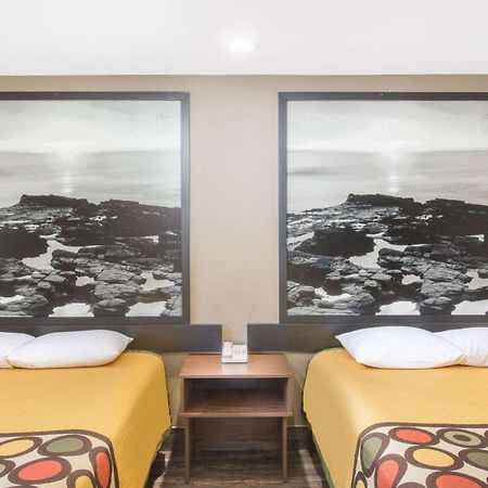 Super 8 By Wyndham National City Chula Vista Екстер'єр фото