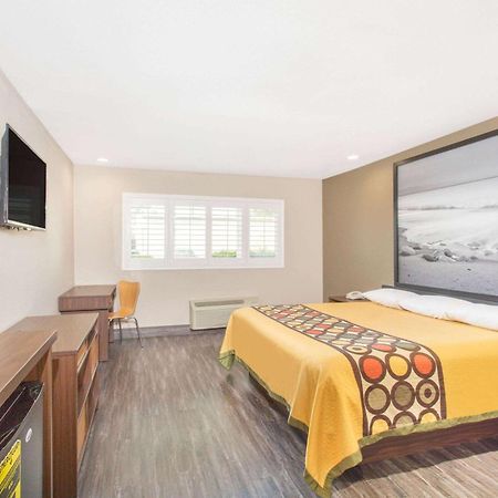 Super 8 By Wyndham National City Chula Vista Екстер'єр фото