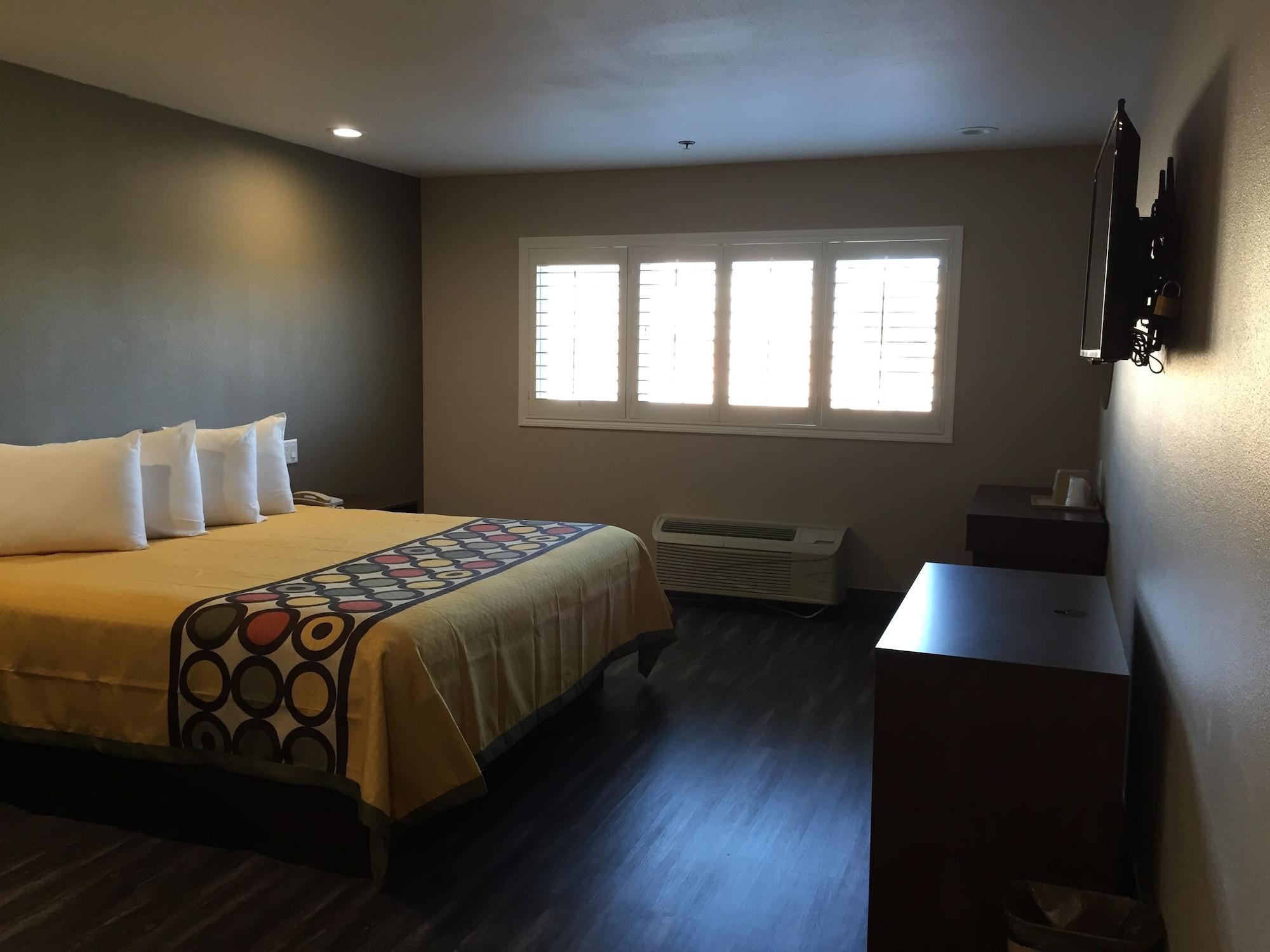 Super 8 By Wyndham National City Chula Vista Екстер'єр фото