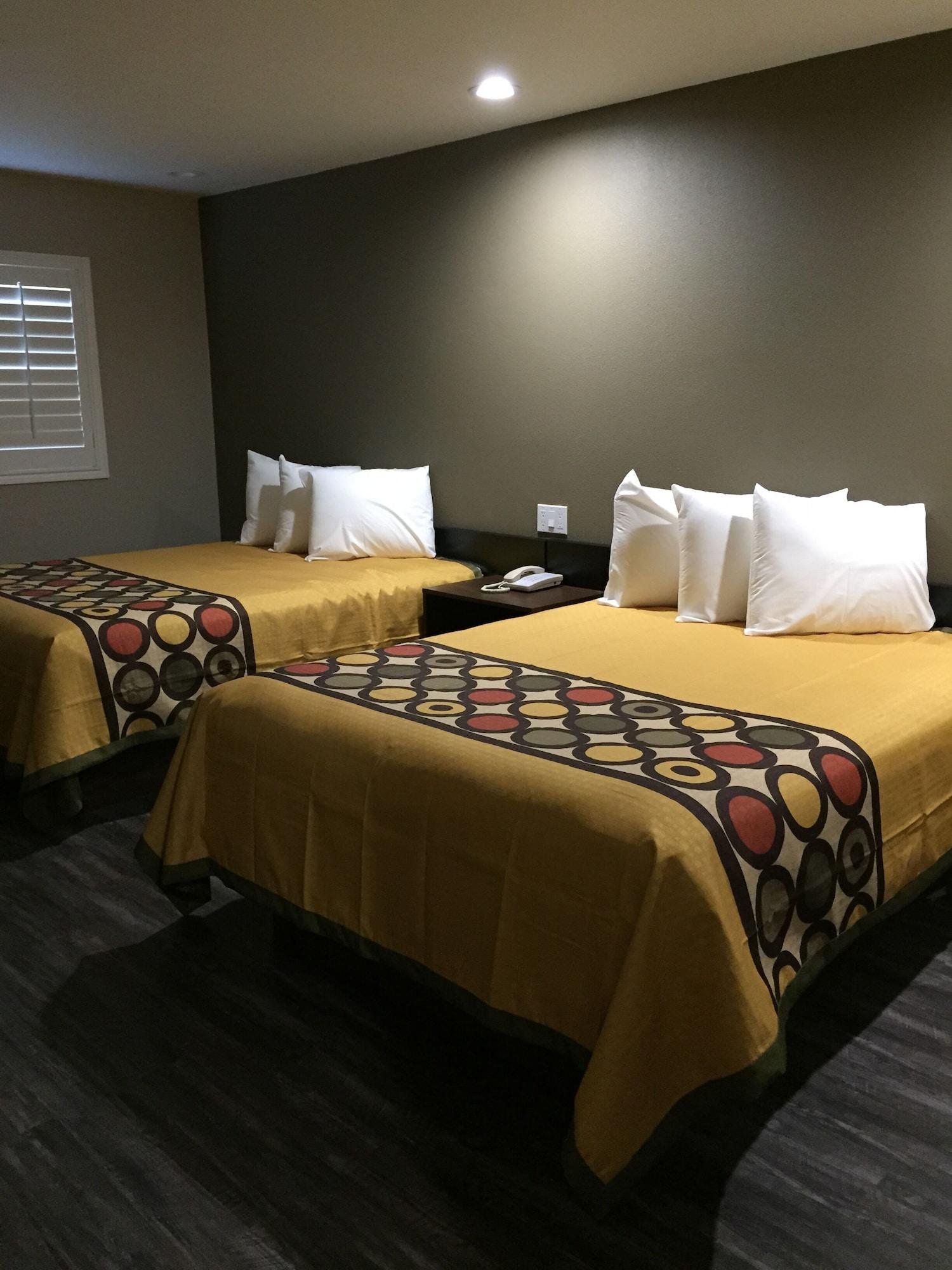 Super 8 By Wyndham National City Chula Vista Екстер'єр фото