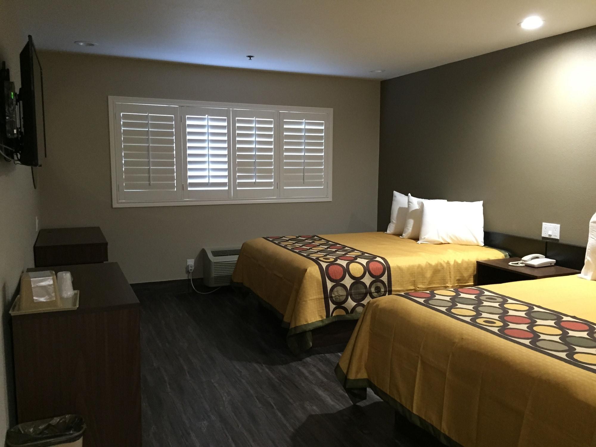 Super 8 By Wyndham National City Chula Vista Екстер'єр фото