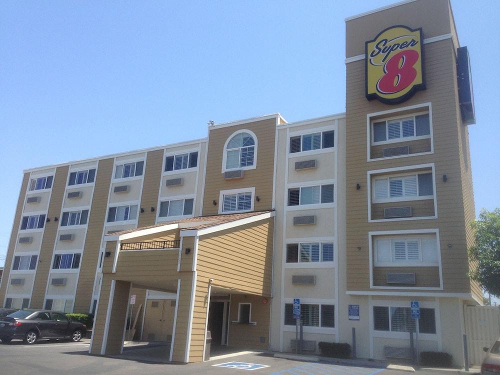 Super 8 By Wyndham National City Chula Vista Екстер'єр фото